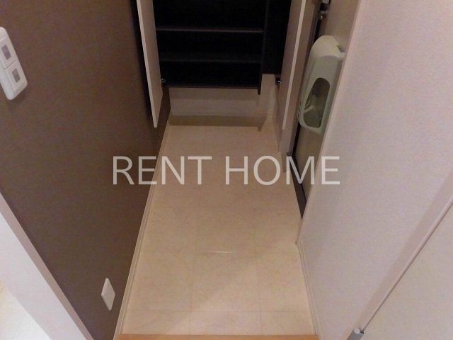 玄関　玄関です。