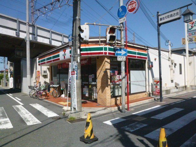 コンビニ　セブンイレブン東大阪中鴻池町店（コンビニ）まで262m