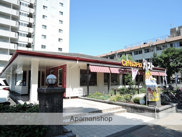 飲食店　ガスト城山店（飲食店）まで564m