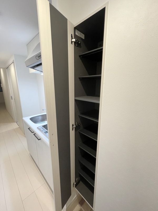 玄関　※同物件参考写真