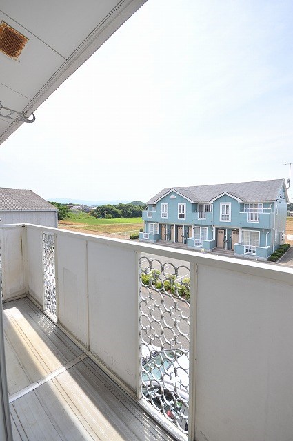 バルコニー　写真は同型物件です。