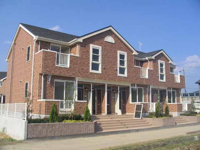 建物外観　須恵町でのお部屋探しは、トーマスリビング粕屋店へご相談下さい