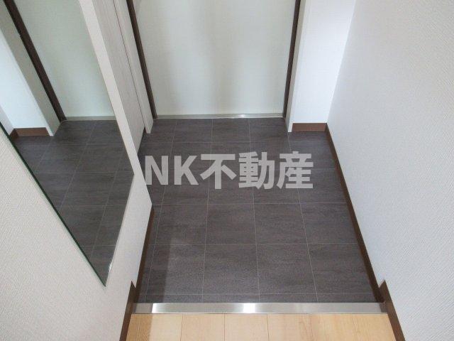 玄関　落ち着いた玄関です