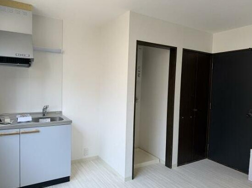 その他部屋・スペース　リビングを別角度から