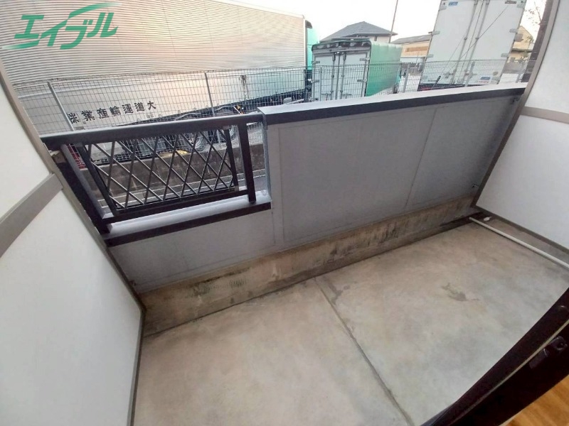 バルコニー　同型参考写真