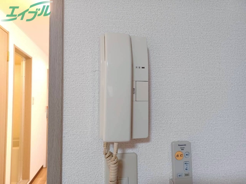 セキュリティ　同型参考写真