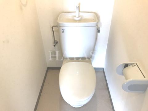 トイレ　同物件別部屋です。