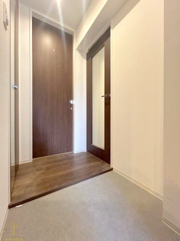 玄関　レシオス桜ノ宮THE First