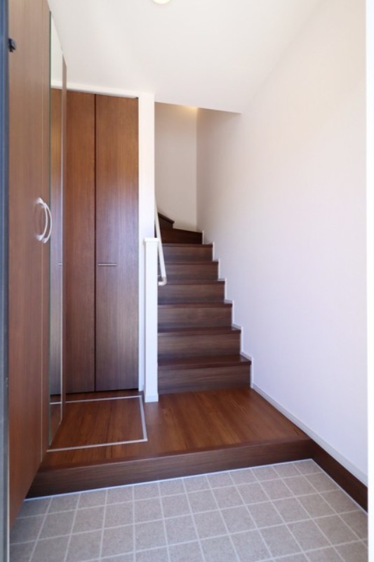 玄関　図面と現状に相違がある場合には現状を優先