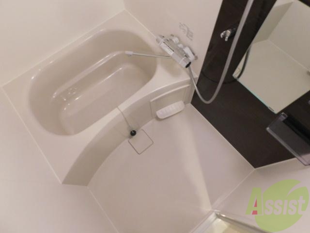 バス・シャワールーム　お湯に浸かって１日の疲れを癒やして下さい