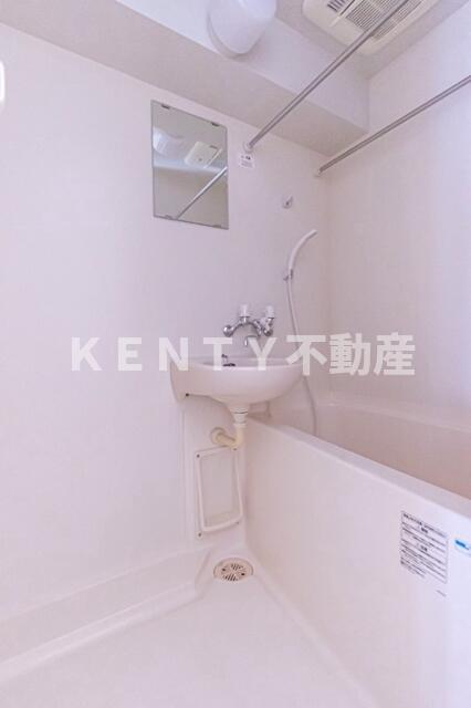 バス・シャワールーム　ゆったり過ごせるお風呂です