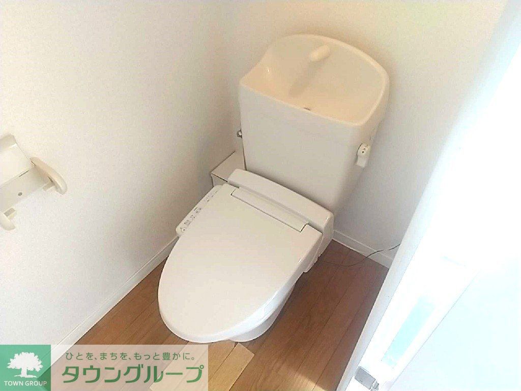 トイレ　※設備・仕様は現況と異なる場合があります。