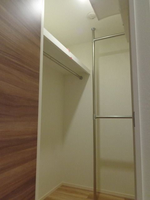 収納　ウォークインクローゼット