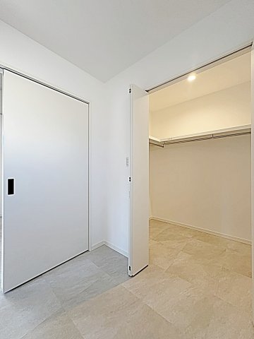 収納　ウォークインクロゼット