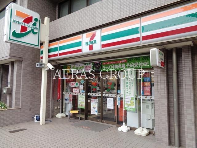 コンビニ　セブンイレブン横浜平沼中央店（コンビニ）まで111m
