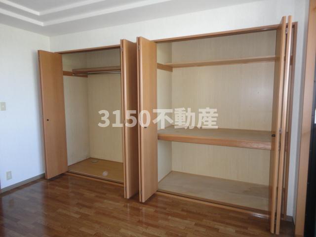 収納　クローゼット