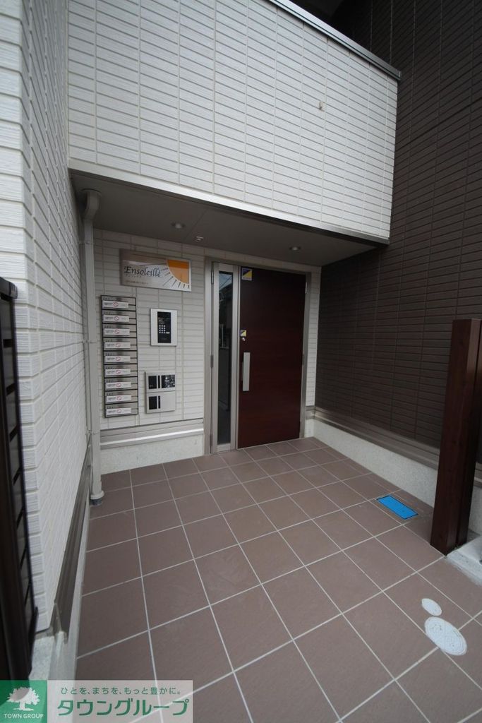 エントランス　バルコニー