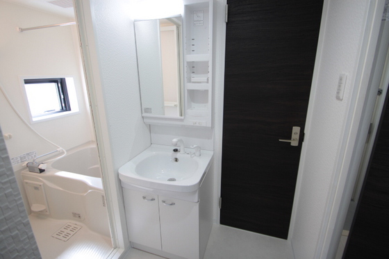 洗面設備　※別部屋の写真です