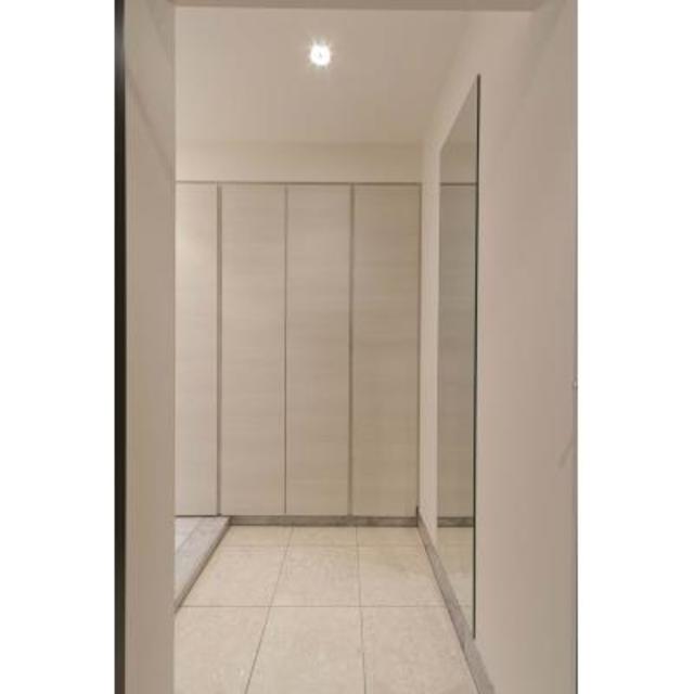 玄関　※写真は同タイプ住戸です。