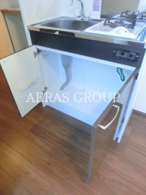 収納　キッチン下収納