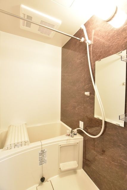 バス・シャワールーム　★★浴室乾燥機付き★★