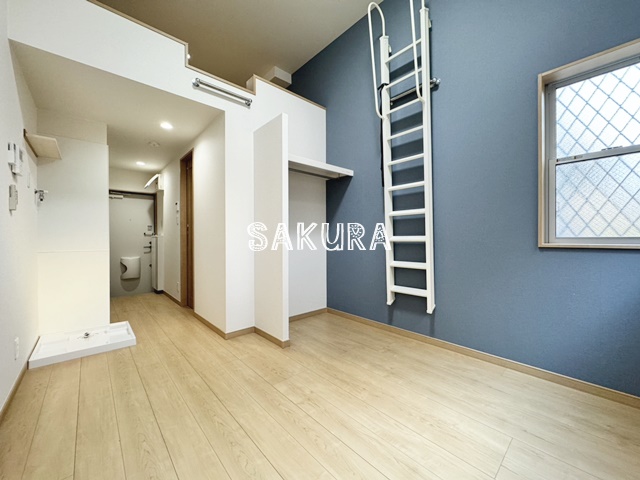 居室・リビング　使いやすい形の為、レイアウトを楽しめます♪