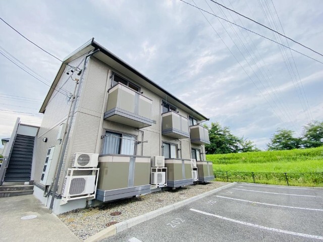 建物外観　南東側より撮影