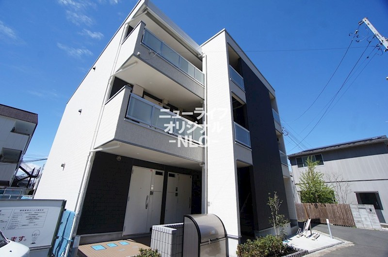 建物外観　モダンなオシャレな外観の建物です。