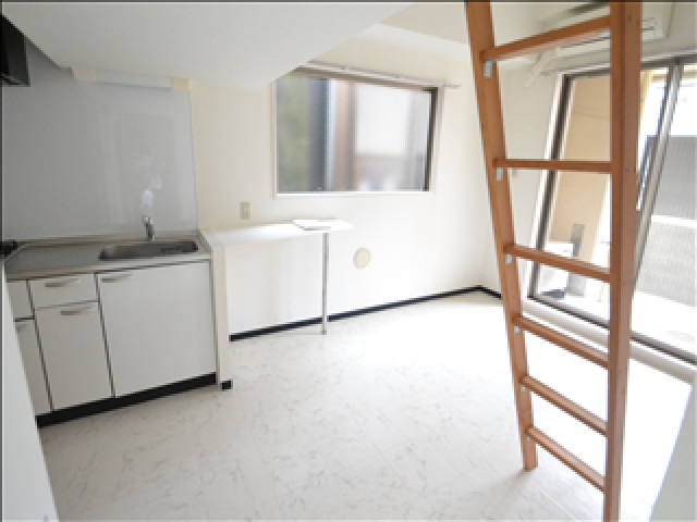 居室・リビング　写真は別のお部屋です。