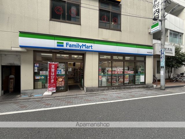 コンビニ　ファミリーマート青砥駅前店（コンビニ）まで765m