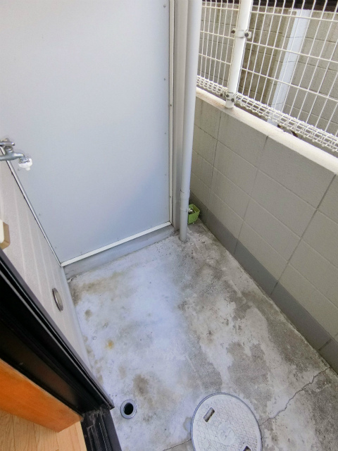 バルコニー　テラス