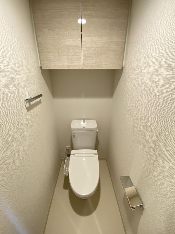トイレ　※別部屋の参考写真です。
