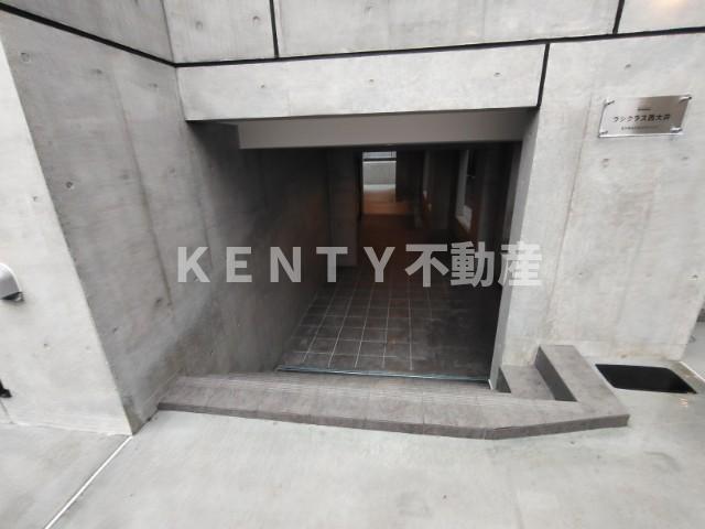 エントランス　建物の内部です