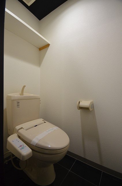 トイレ　別号室の写真です