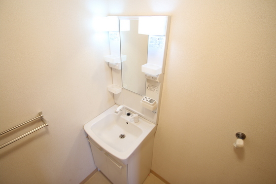 洗面設備　※別部屋の写真です