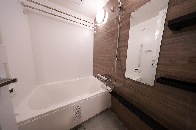 バス・シャワールーム　バス※別部屋参考写真