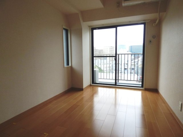 居室・リビング　きれいなお部屋です