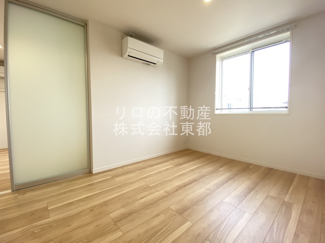 その他部屋・スペース　スライド扉があるのでリビングとの開閉がいつでも可能です。
