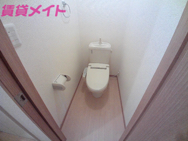 トイレ　同物件別室写真