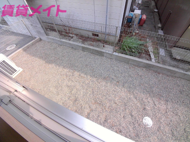 庭　同物件別室写真