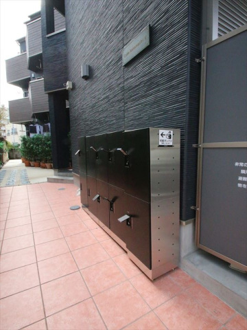 その他共有部分　外出時便利な宅配BOX完備