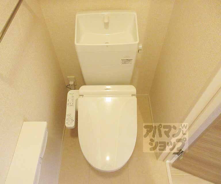 トイレ　ウォシュレットつき！