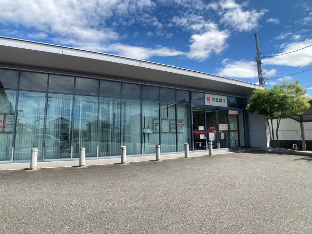 銀行　百五銀行上野支店緑ヶ丘出張所（銀行）まで1821m