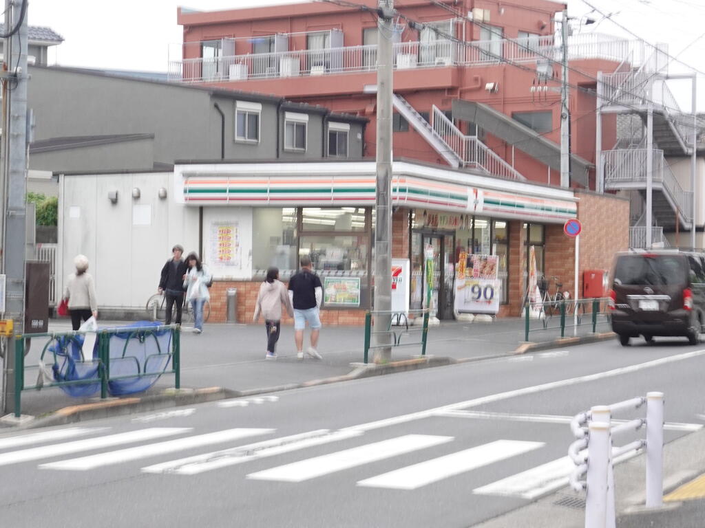 コンビニ　セブンイレブン板橋赤塚2丁目店（コンビニ）まで335m