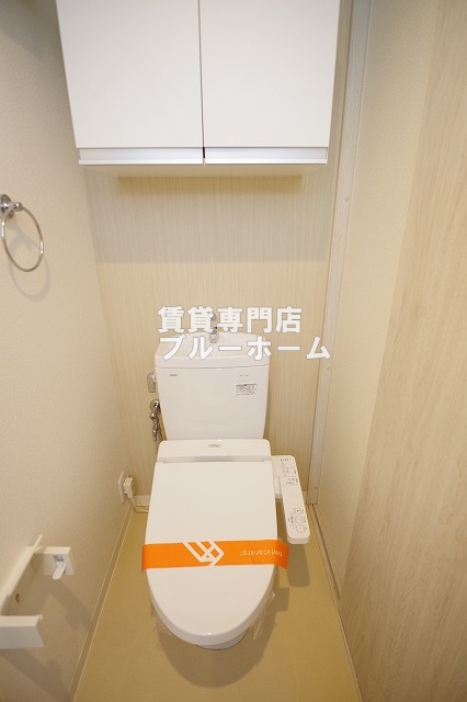 トイレ　温水洗浄便座付！
