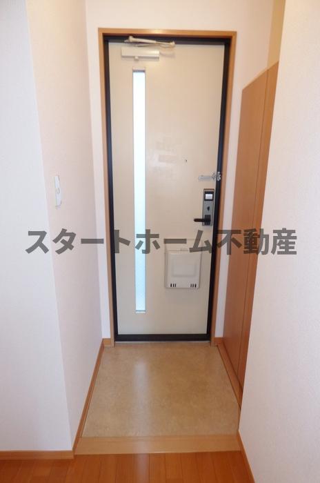玄関　落ち着いた玄関です