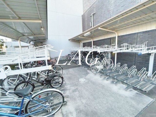 その他　駐輪場です。