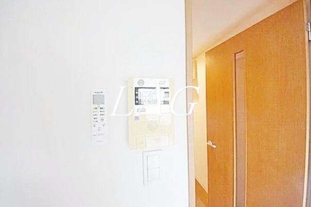 セキュリティ　モニター付きインターホンです。