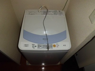 その他　全自動洗濯機付。