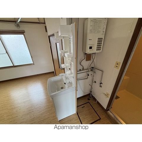 地下鉄南北線 真駒内駅 バス乗車時間：15分 最寄りバス停で下車 徒歩3分 2階建 築47年のその他写真